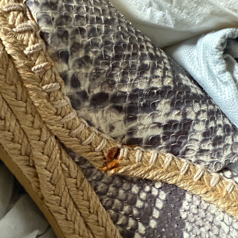 Stuart Weitzman Elegant Snakeskin Wedge Espadrilles - Picture 8 of 9